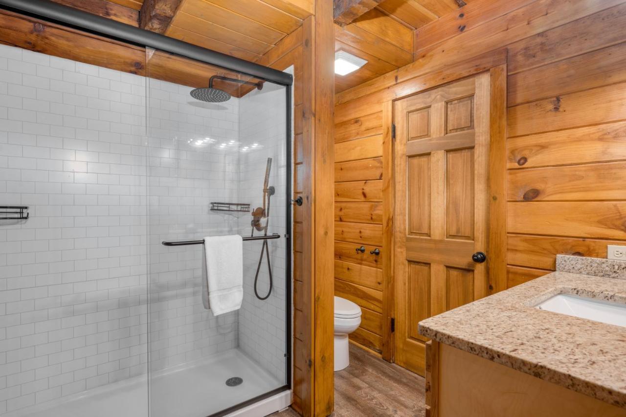 The Dudley Cabins By Avantstay Sevierville Exteriör bild