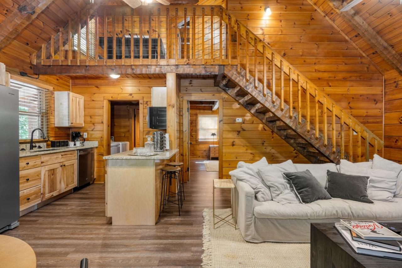 The Dudley Cabins By Avantstay Sevierville Exteriör bild