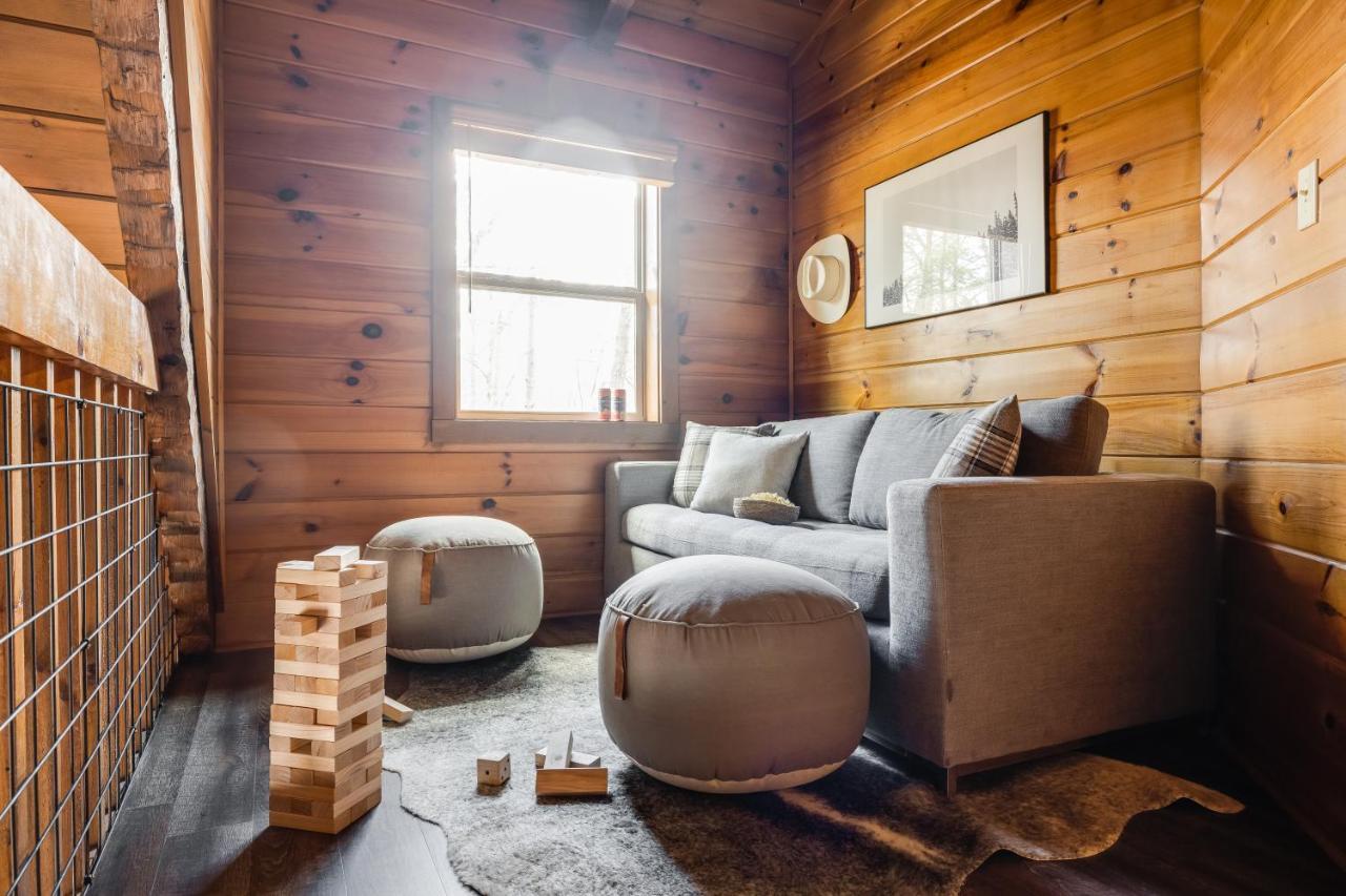 The Dudley Cabins By Avantstay Sevierville Exteriör bild